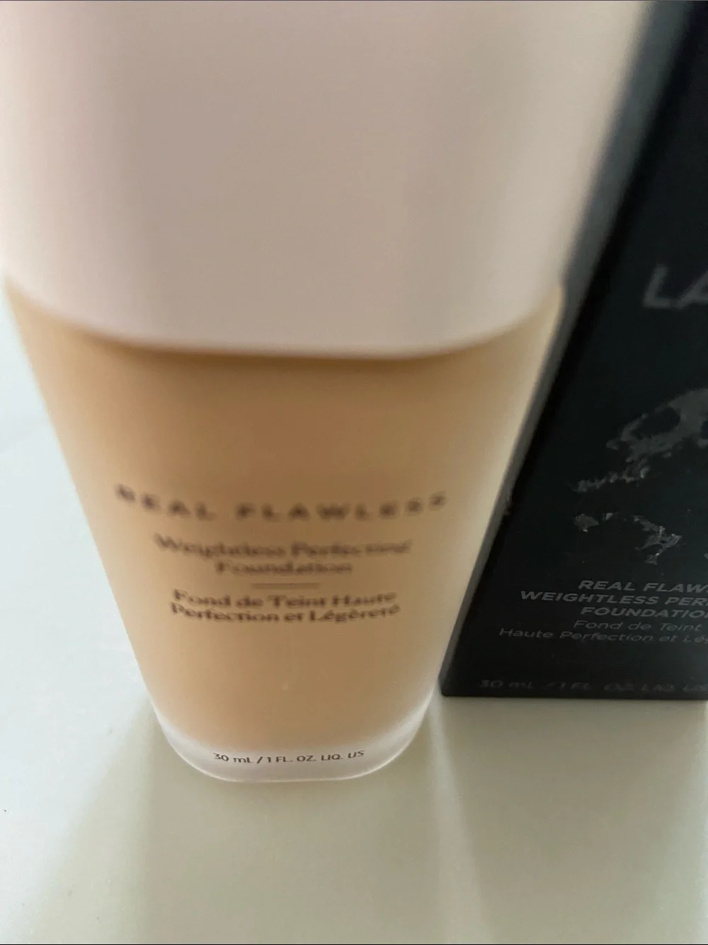 laura mercier Real Flawless Foundation - Sandstone Beige